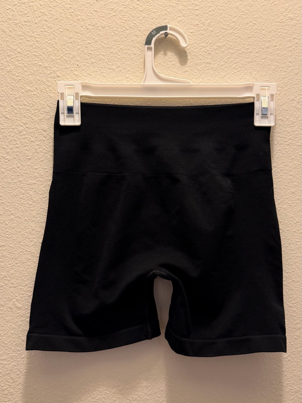 Alphalete Amplify Black Scrunch Shorts